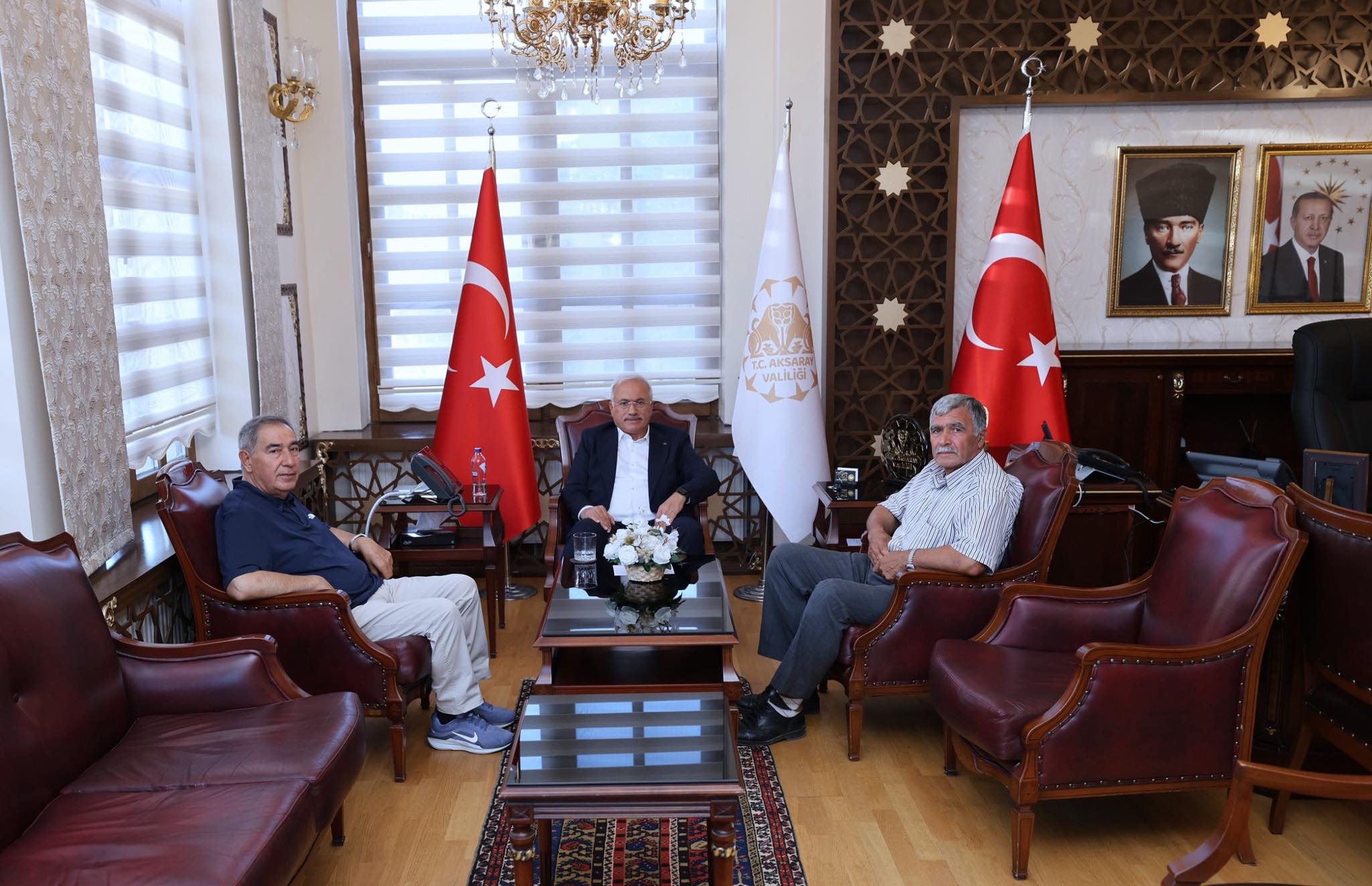 Aksaray Valisi Mehmet Ali Kumbuzoğlu, iş insanları Sadık Karaman ve