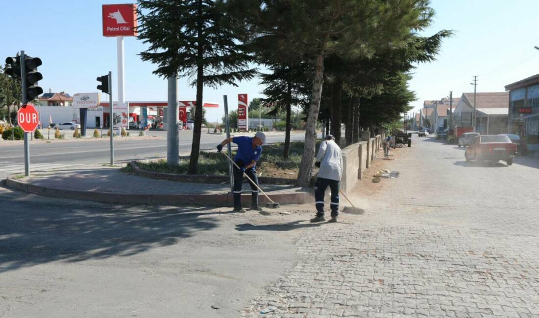 Ortaköy Belediyesi Temizlik İşleri Müdürlüğü ekipleri, ilçenin sanayi bölgesinde ve