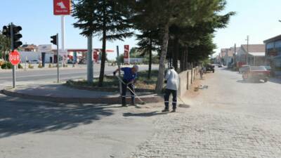 Ortaköy Belediyesi Temizlik İşleri Müdürlüğü ekipleri, ilçenin sanayi bölgesinde ve