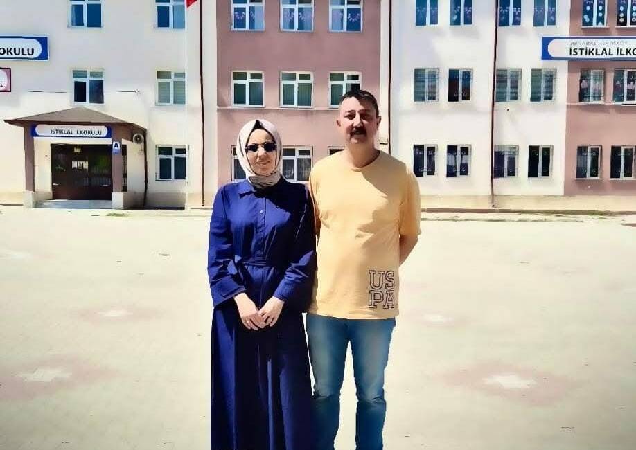 Ortaköy’de 20 yıl boyunca görev yapan öğretmen Halil Çetin ve