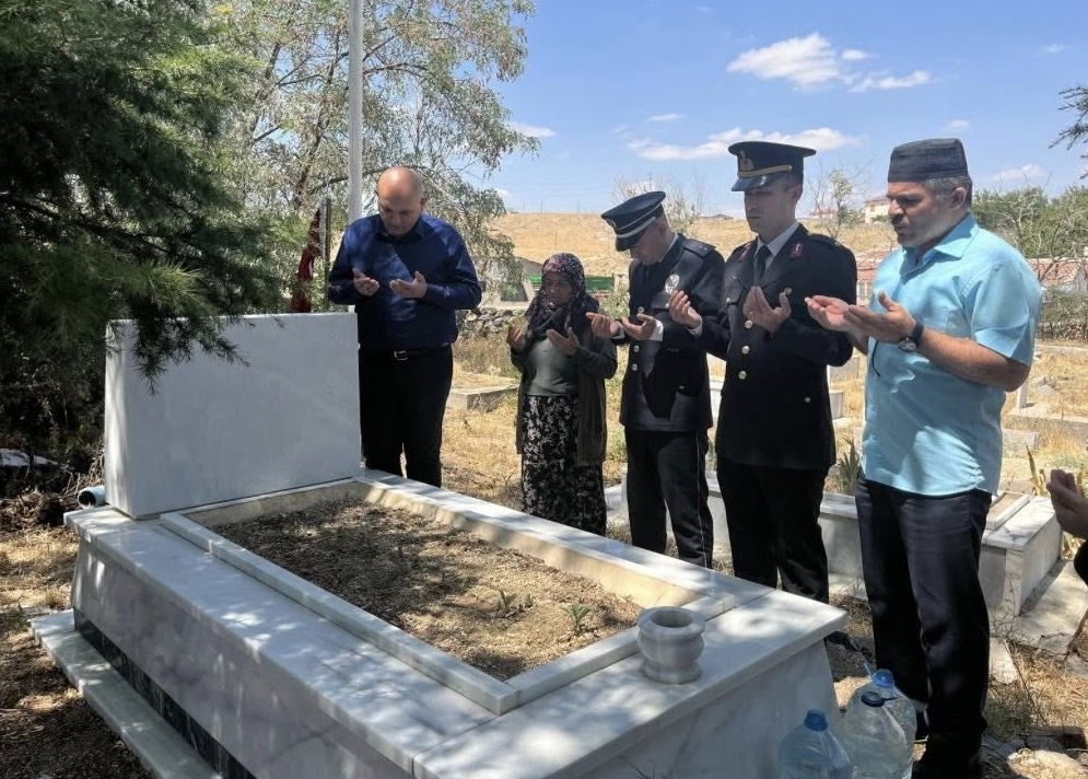 Aksaray’ın Ağaçören ilçesinde, Şehit Jandarma Onbaşı Sabit Doğan, şehadetinin yıldönümünde