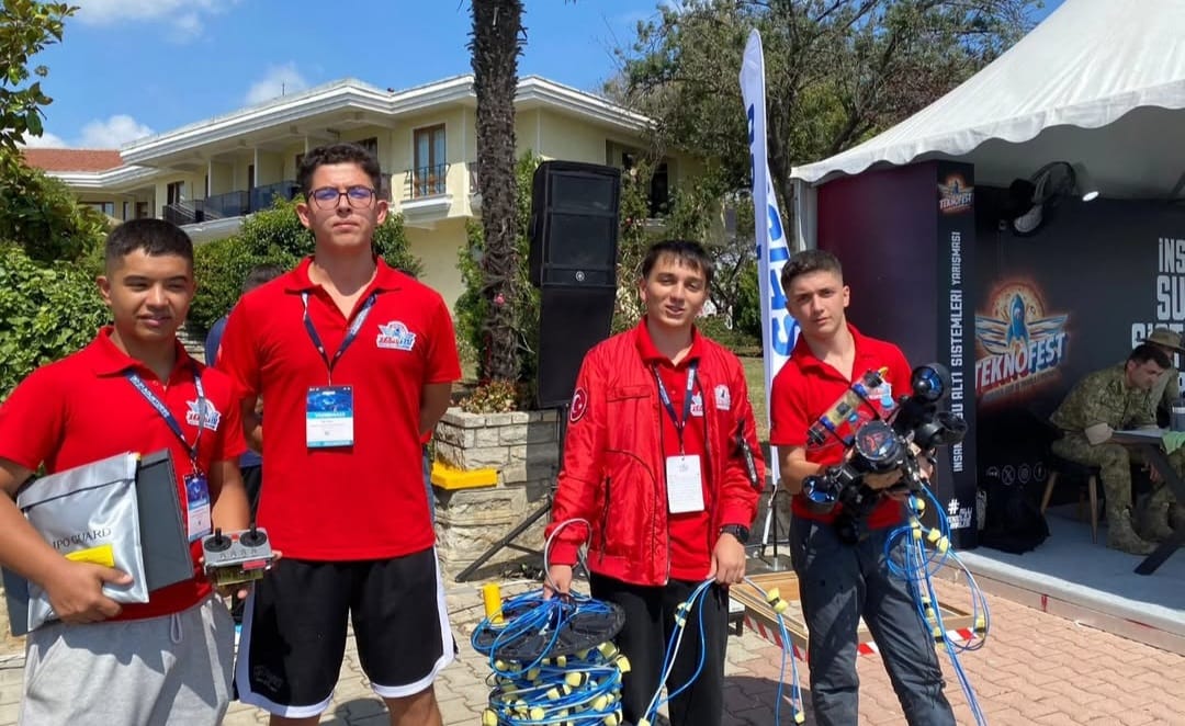 Aksaray Gençlik Merkezi gençleri, TEKNOFEST’teki başarı hikâyelerine bir yenisini daha