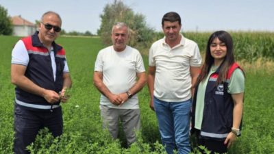 Aksaray İl Tarım ve Orman Müdürü Nejdet Demir, Sultanhanı'da üreticiler