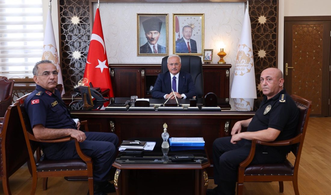 Aksaray’da İl Asayiş ve Güvenlik Toplantısı, Valilik Toplantı Salonu’nda gerçekleştirildi.