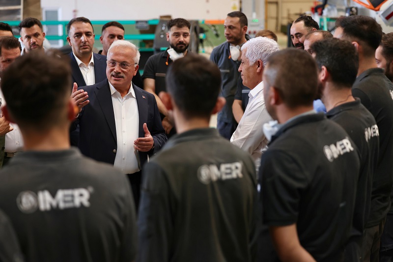 Aksaray Valisi Mehmet Ali Kumbuzoğlu, Aksaray Organize Sanayi Bölgesi’nde faaliyet