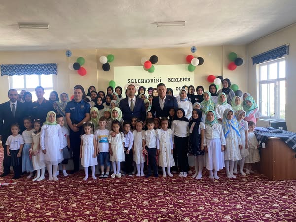 Sultanhanı ilçesinde bu yıl düzenlenen Yaz Kur’an Kursları, düzenlenen kapanış