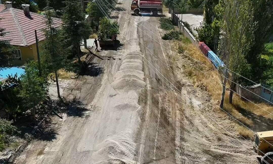 Gülağaç'ta belediye ekipleri, Yeni Mahalle’de kapsamlı bir yeniden inşa süreci