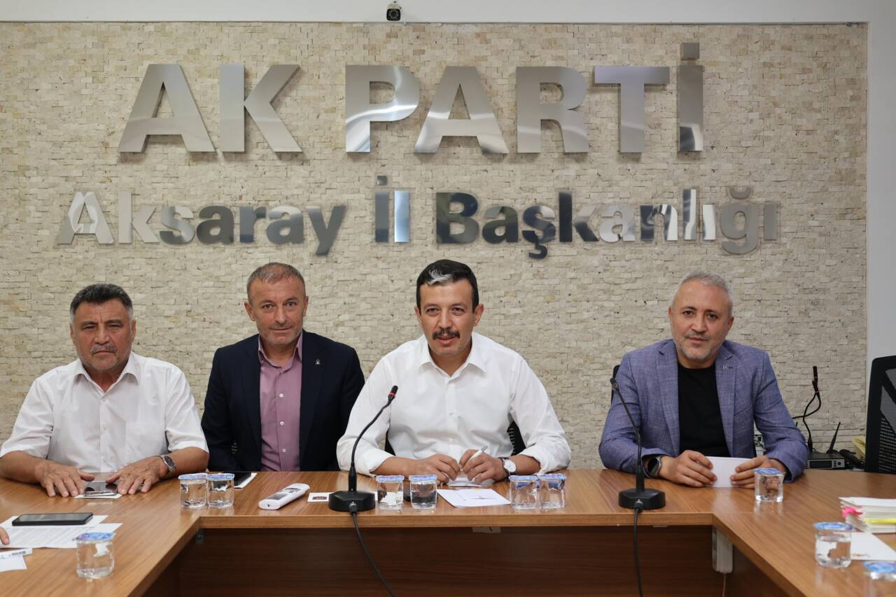 AK Parti Aksaray İl Başkanlığı’nda geleneksel olarak düzenlenen haftalık olağan