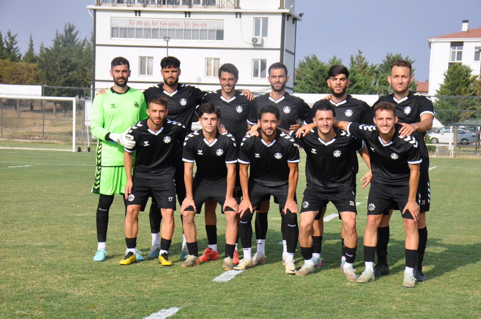 Aksarayspor'un iinci etap kampı başladı, hazırlık maçları Uşakspor ve Adana