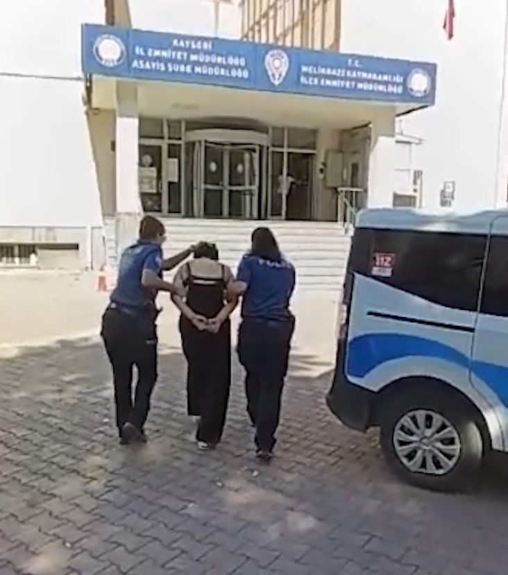 Kayseri’de İl Emniyet Müdürlüğü ekipleri tarafından düzenlenen operasyonda, 'hırsızlık' suçundan