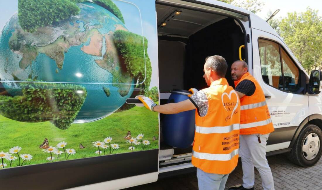 Aksaray’da atık yağlar geleceğe umut oluyor Aksaray Belediyesi tarafından şehir genelinde yürütülen atık yağ toplama kampanyası,