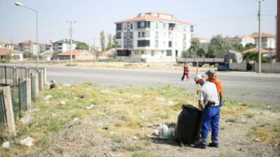 Aksaray Belediyesi, şehir genelinde sürdürdüğü temizlik çalışmalarına hız kesmeden devam