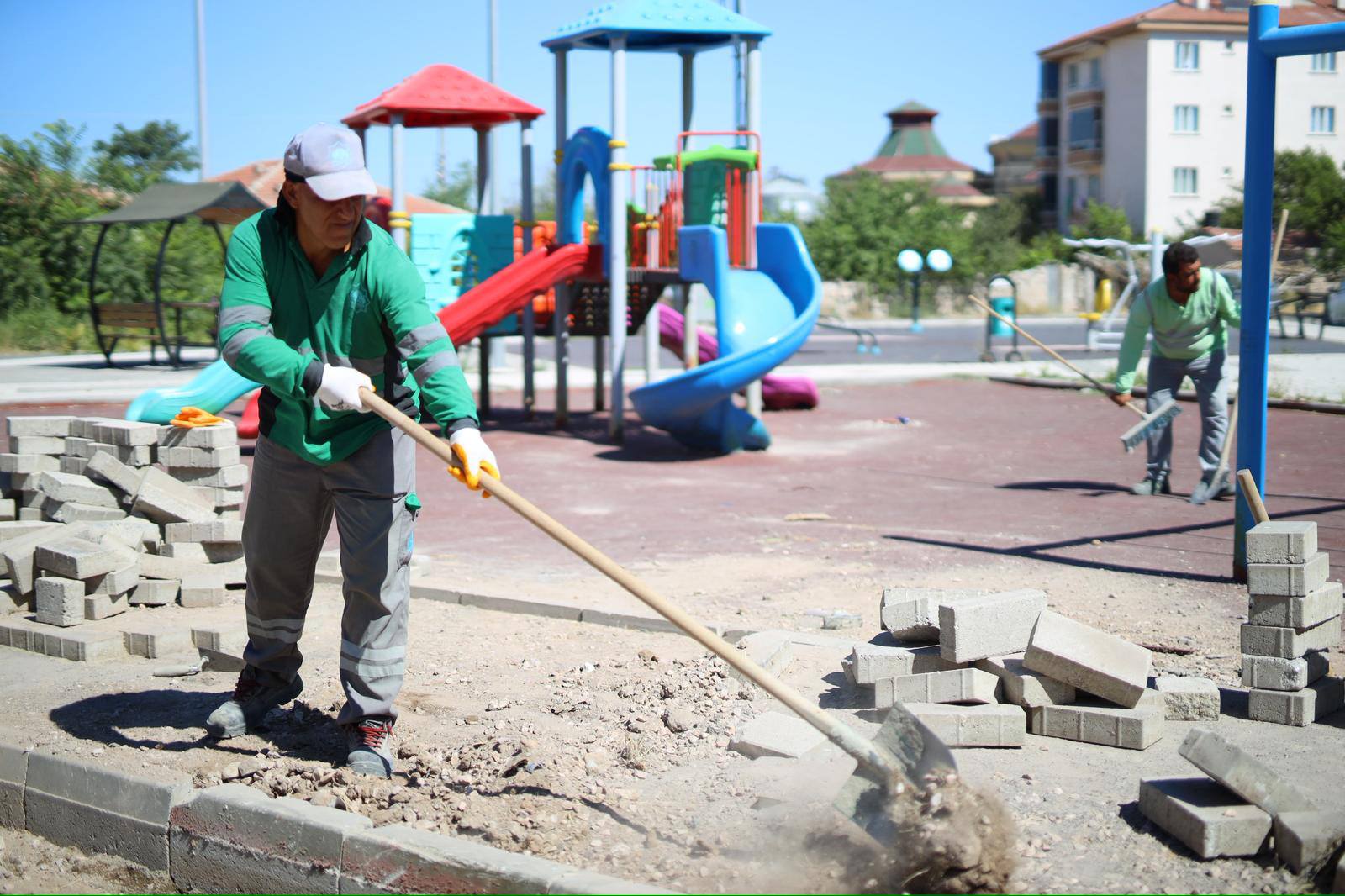 Aksaray Belediyesi, Hacılar Harmanı Mahallesi’nde bulunan parkta kapsamlı yenileme çalışmalarına