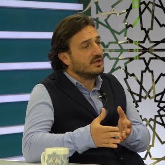 Yeni sezon çalışmalarını Afyon'da sürdüren 68 Aksarayspor futbol takımında yoğun