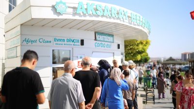Aksaray Belediyesi tarafından hizmet sunan Çorba evi vatandaşlara sıcak çorba