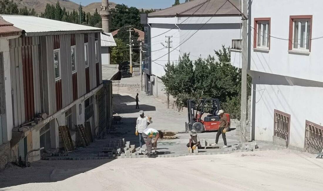 Demirdi Belediyesi, belde genelinde altyapı ve üstyapı çalışmalarına hız kesmeden