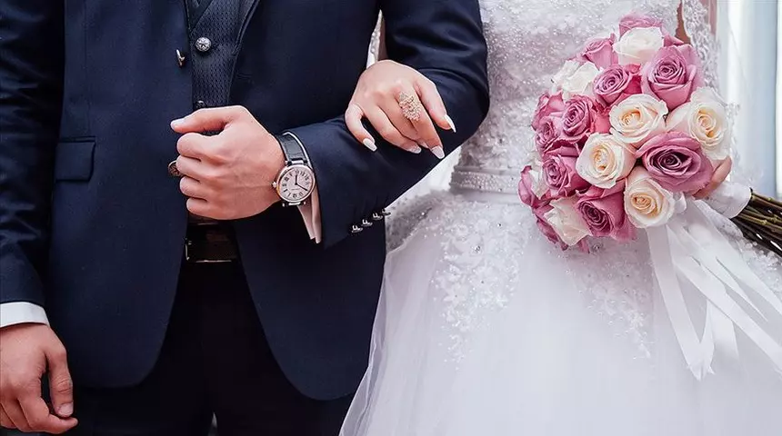 Aksaray’da evlenen çiftlerin düğün masrafları dudak uçuklatıyor. Kına, gelinlik, düğün