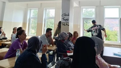 Aksaray Halk Eğitim Merkezi tarafından açılan oryantasyon eğitimi kursu, katılımcıların