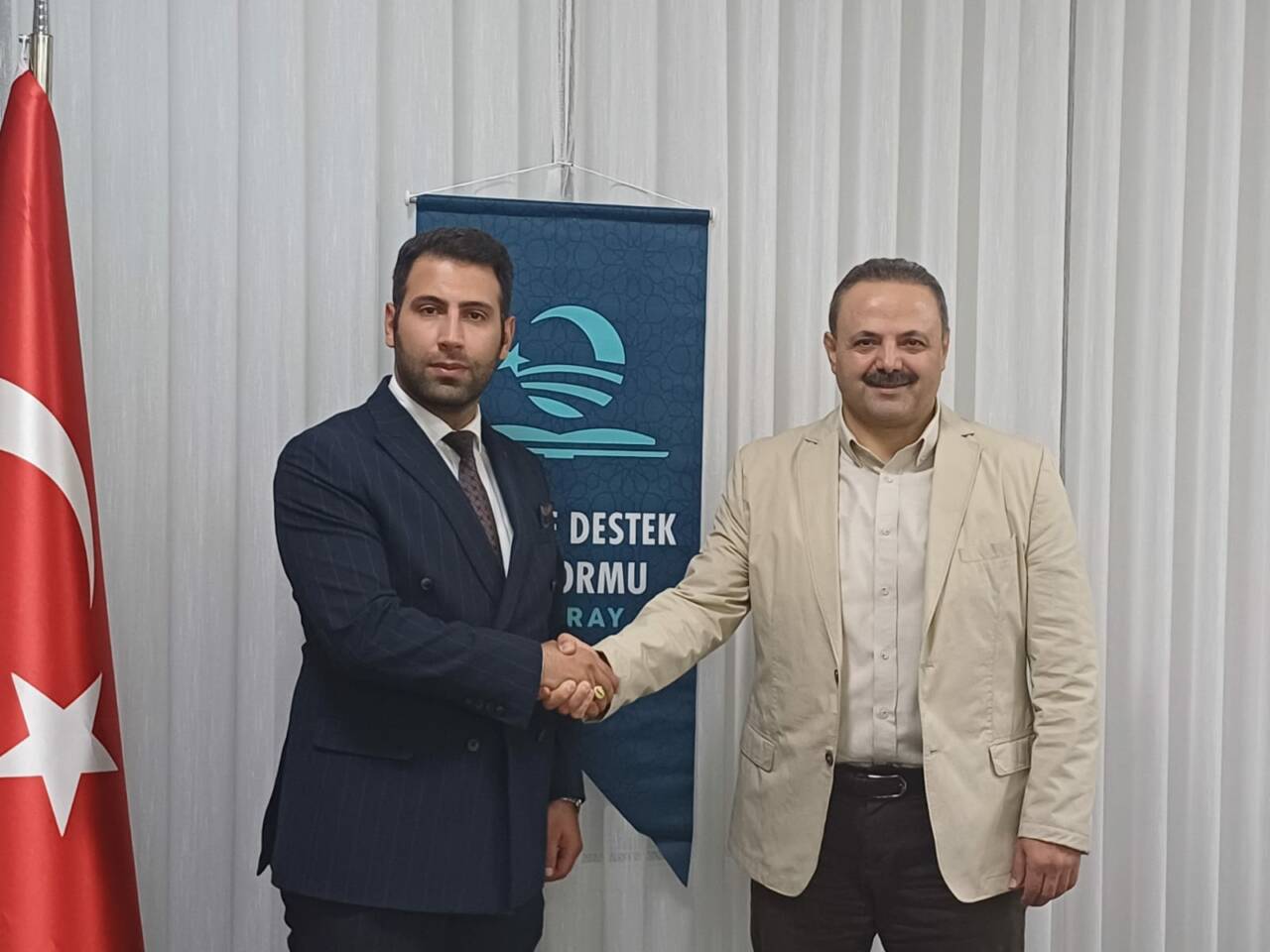 Aksaray’da Eğitime Destek ve Milli İrade Platformu’nda görev değişimi yaşandı.