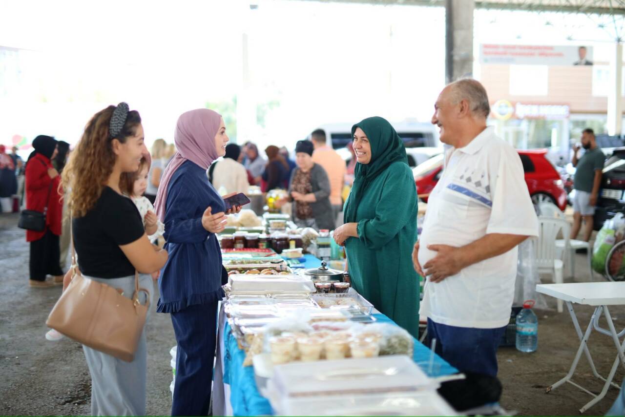 Aksaray Belediyesi, kadın girişimcilerin el emeği ürünlerini ve doğal lezzetlerini