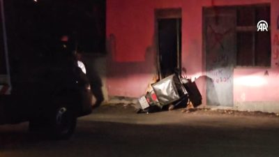Konya'nın Kulu ilçesinde yaşanan olayda motosiklet duvara çarptı. Çarpma sonucunda