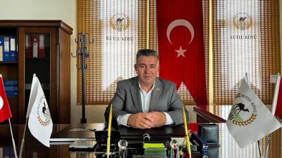 Kutlu Köyü Muhtarı Yüksel Tevatir, hizmetlerine hız kesmeden devam ediyor.