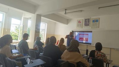 Aksaray Halk Eğitim Merkezi tarafından başlatılan oryantasyon eğitimleri, farklı yaş