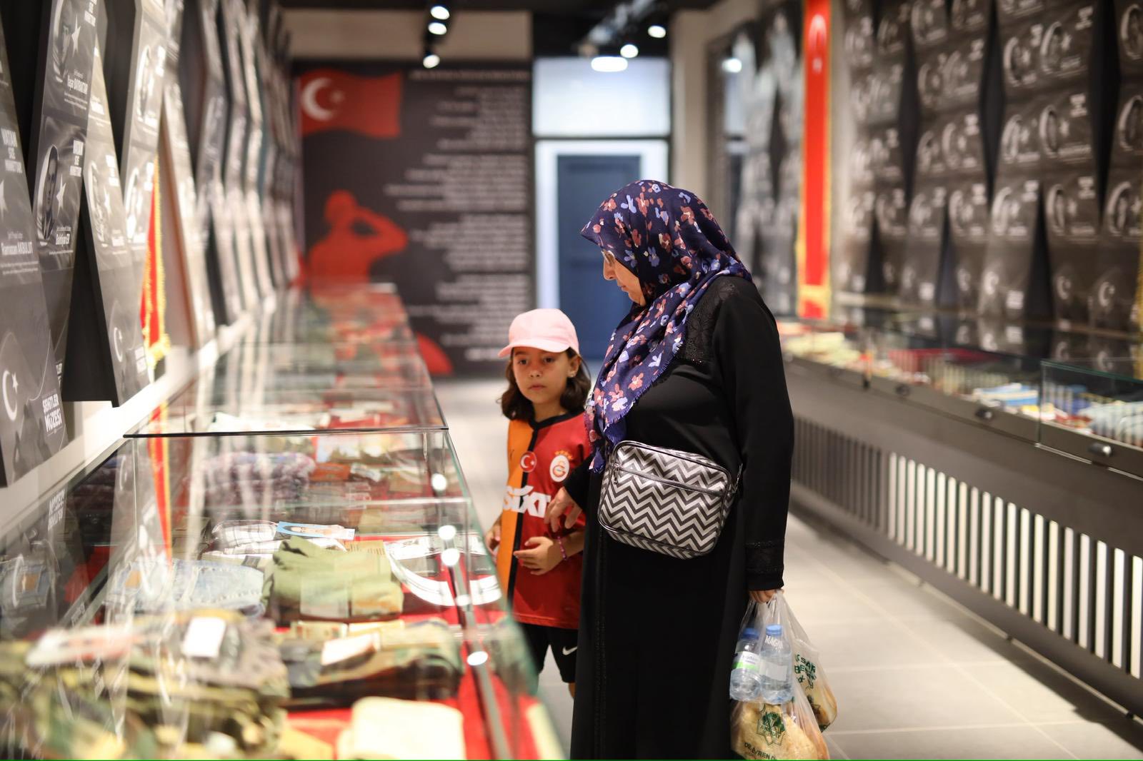 Mehmetçiklerin hatıralarının yaşatıldığı Şehitler Müzesi, Aksaraylı vatandaşların yoğun ilgisiyle ziyaretçi