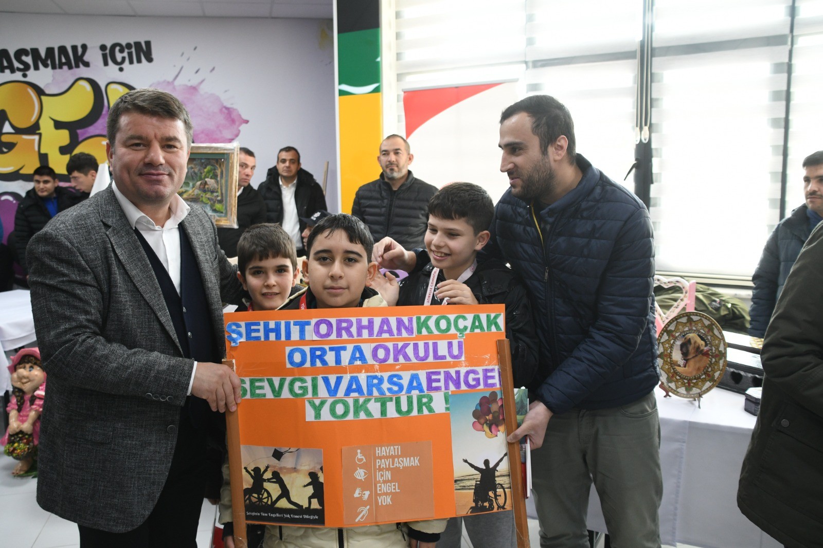 Aksaray Belediyesi tarafından hizmete açılan Engelsiz Yaşam Merkezi, engelli bireylere