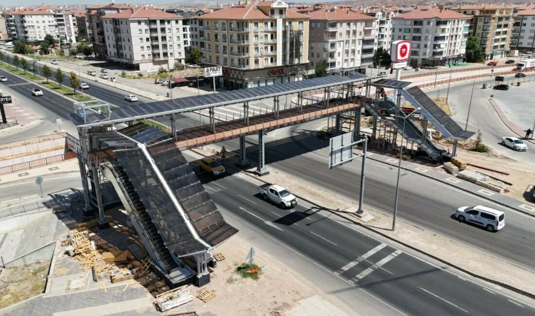 E-90 Karayolu mevkisindeki Gazzeli Şehitler Yaya Üst Geçidi projesinde tamamlanma