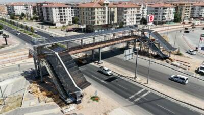 E-90 Karayolu mevkisindeki Gazzeli Şehitler Yaya Üst Geçidi projesinde tamamlanma