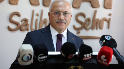 Aksaray Valiliği, sulama nedeniyle bozulan yollar için çiftçilere dikkatli olun