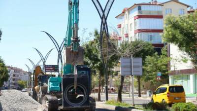 Aksaray Belediyesi, şehir genelinde altyapı yatırımlarını yürütmeye devam ediyor. Bu