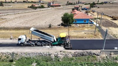 Vali Yardımcısı Samet Öztürk, 7 kilometrelik Gülağaç-Bekarlar yolunun kısa sürede