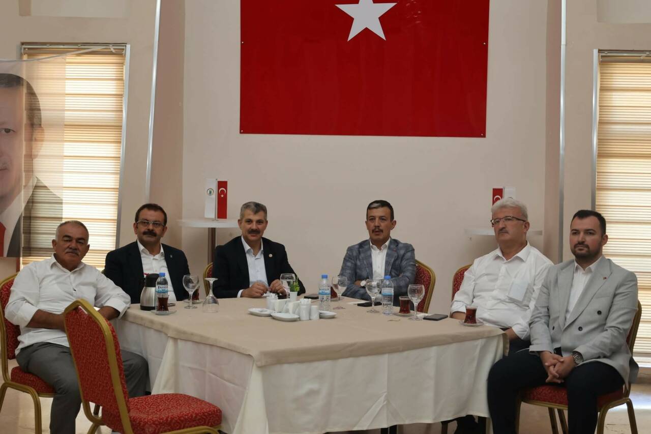 AK Parti Aksaray İl Başkanlığı'nda Mahalle Başkanları İstişare ve Değerlendirme