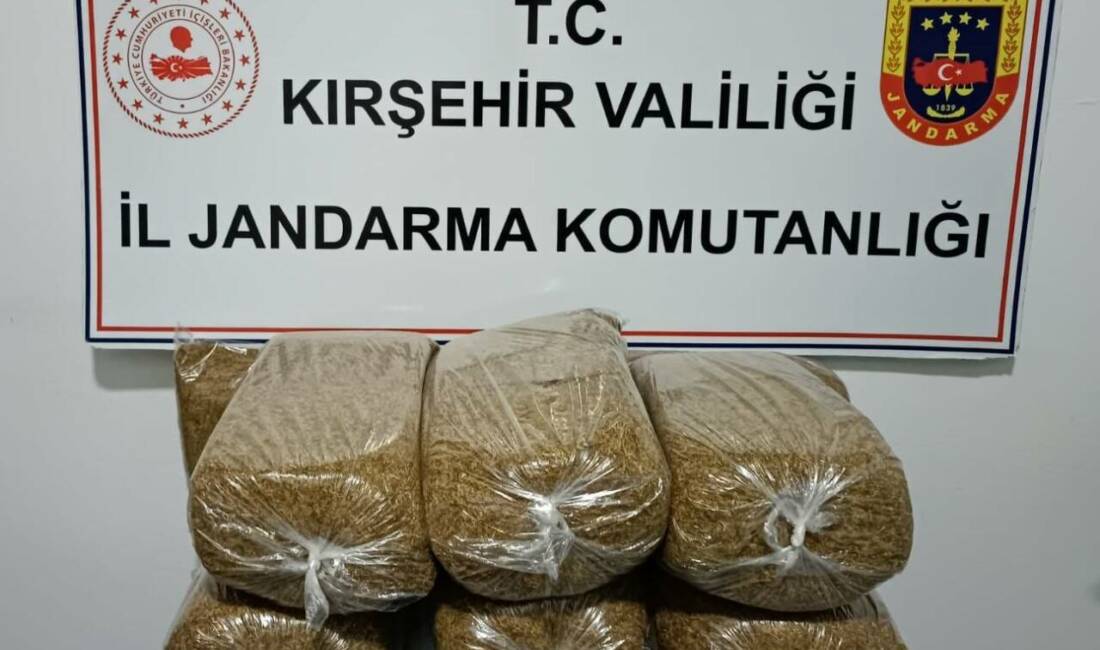 Kırşehir'de İl Jandarma Komutanlığı ekipleri tarafından durdurulan yolcu otobüsünde 42