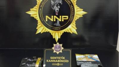 Niğde İl Emniyet Müdürlüğü ekipleri tarafından düzenlenen uyuşturucu operasyonlarında gözaltına
