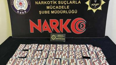 Kırıkkale'de İl Emniyet Müdürlüğü tarafından yapılan uyuşturucu operasyonunda gözaltına alınan