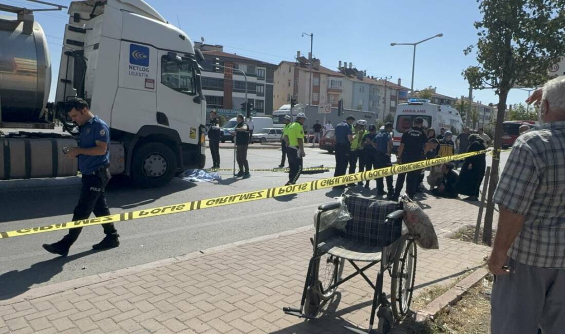 Konya'da yaşanan olayda tır kadın ve engelli kızına çarptı. Kazada