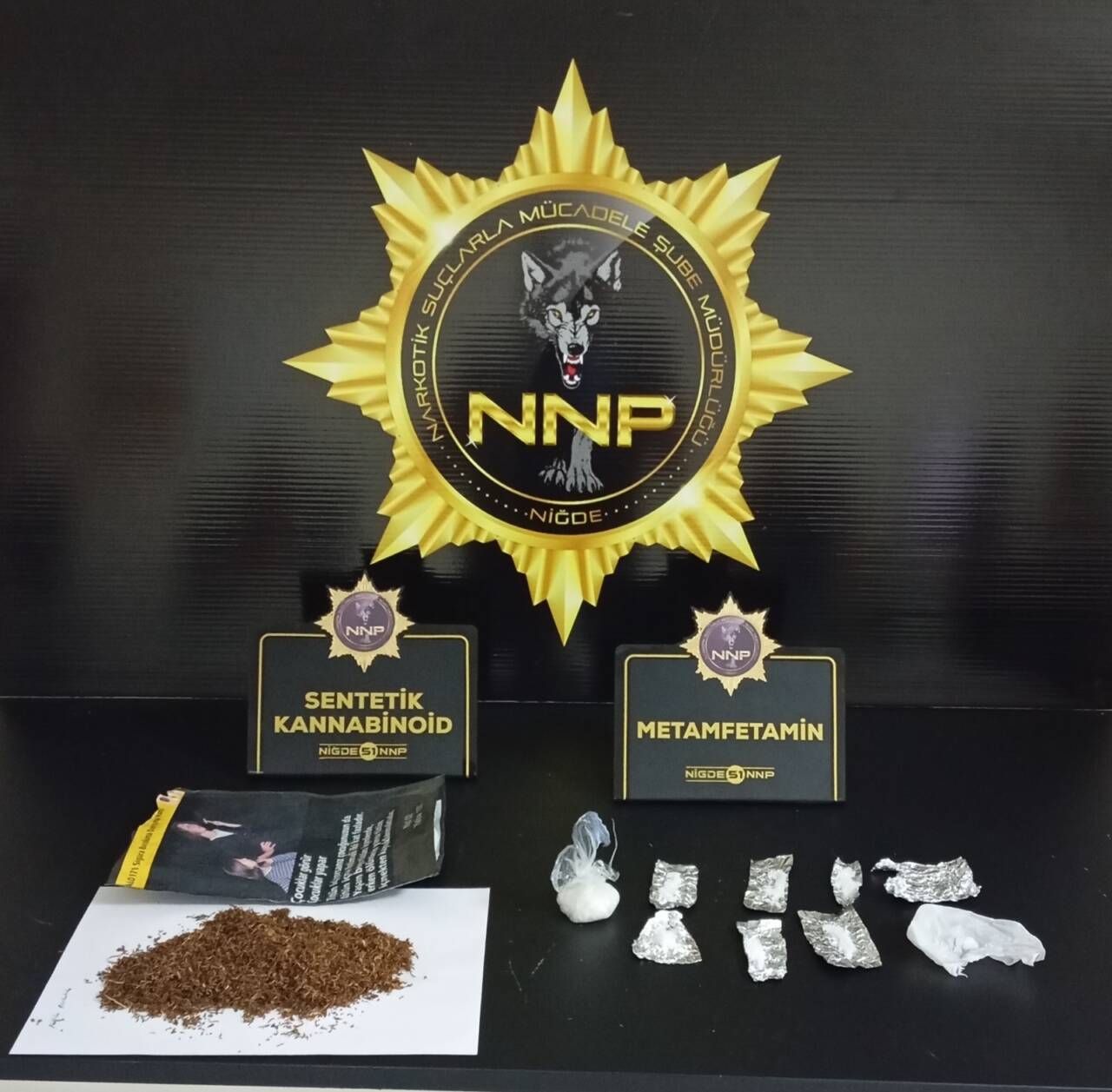 Niğde'de İl Emniyet Müdürlüğü tarafından uyuşturucu operasyonu düzenlendi. Operasyonlarda gözaltına