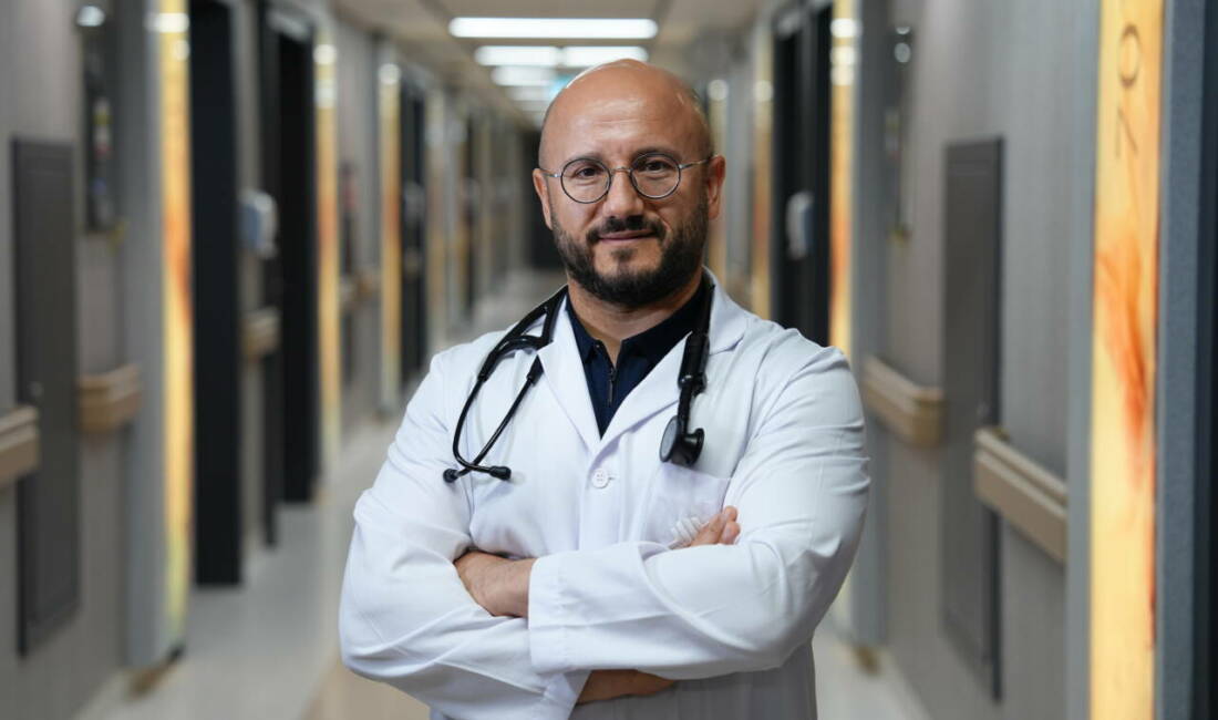 Uzman uyardı: Sakızlardaki mikroplastik sağlık için tehlikeli Medipol Bahçelievler Hastanesi Tıbbi Onkoloji Uzmanı Doç. Dr. Abdullah Sakin
