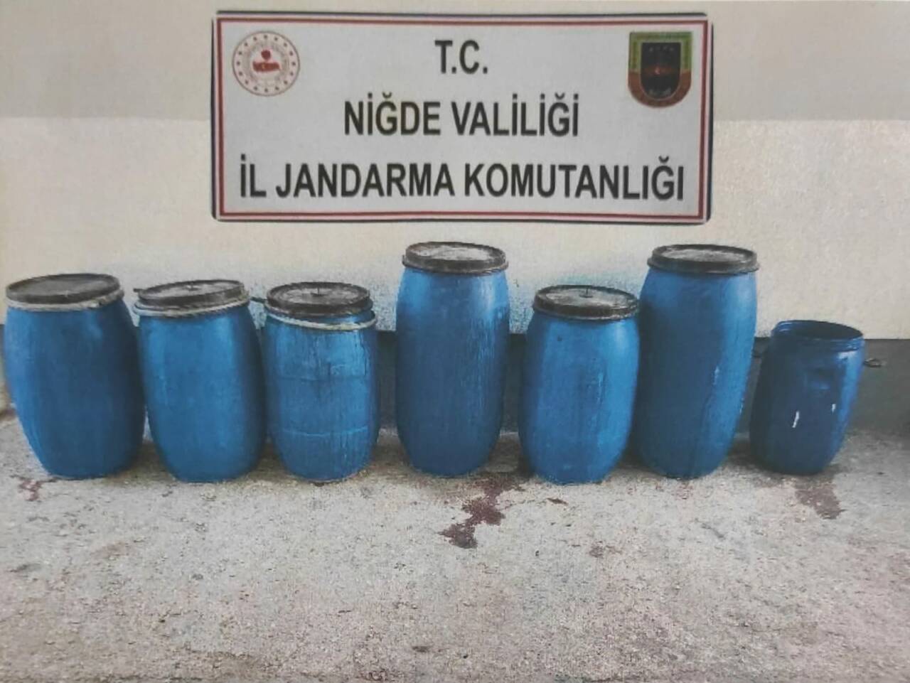 Niğde'nin Bor ilçesinde, İl Jandarma Komutanlığı ekipleri tarafından düzenlenen operasyonda