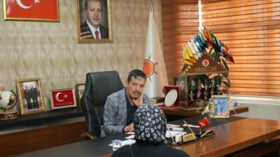 AK Parti Aksaray İl Başkanlığı’nda düzenlenen “Halk Buluşmaları” programı, vatandaşların