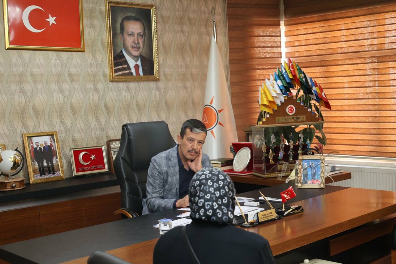 AK Parti Aksaray İl Başkanlığı’nda düzenlenen “Halk Buluşmaları” programı, vatandaşların