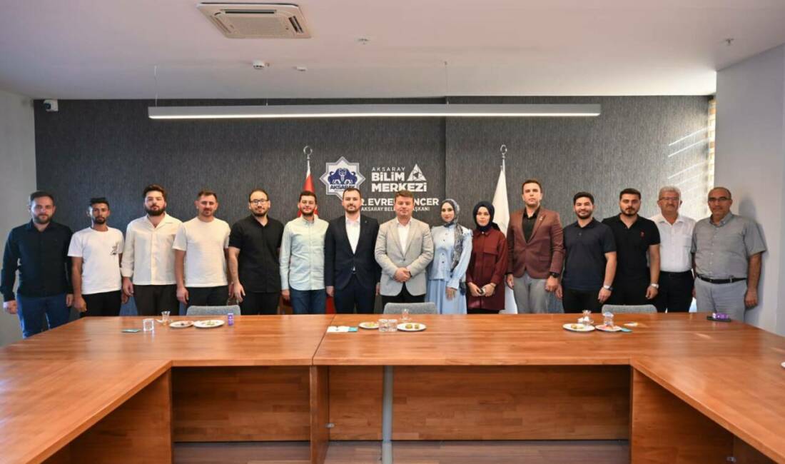 Aksaray Belediye Başkanı Dr. Evren Dinçer, AK Parti Aksaray Gençlik
