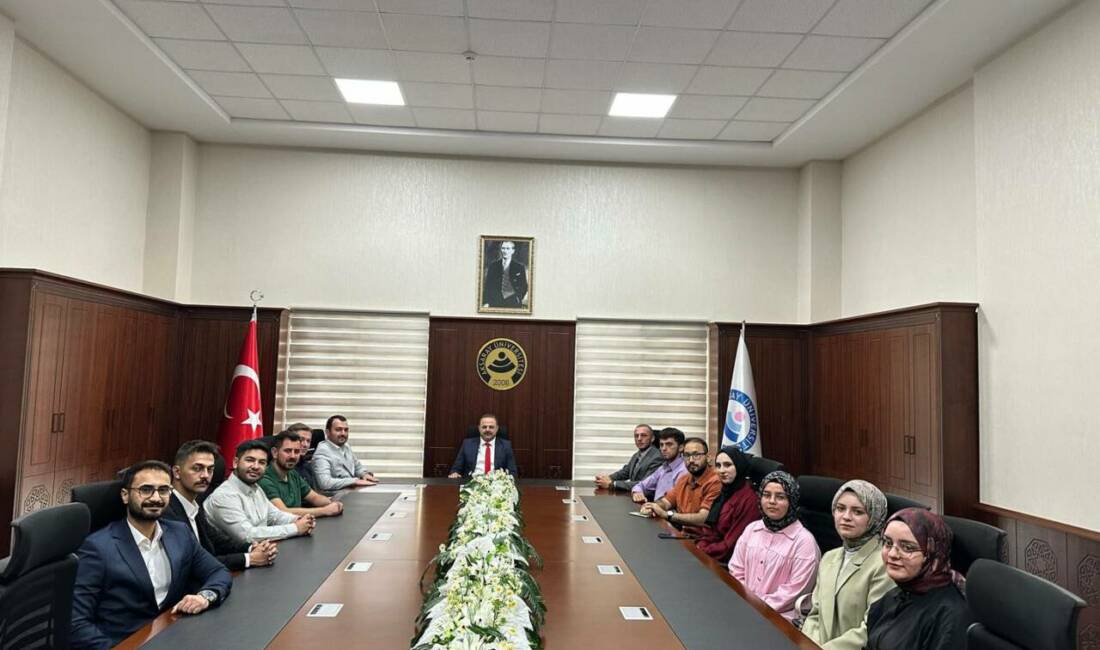 AK Parti Aksaray İl Gençlik Kolları Başkanı Hızır Oğuz ve