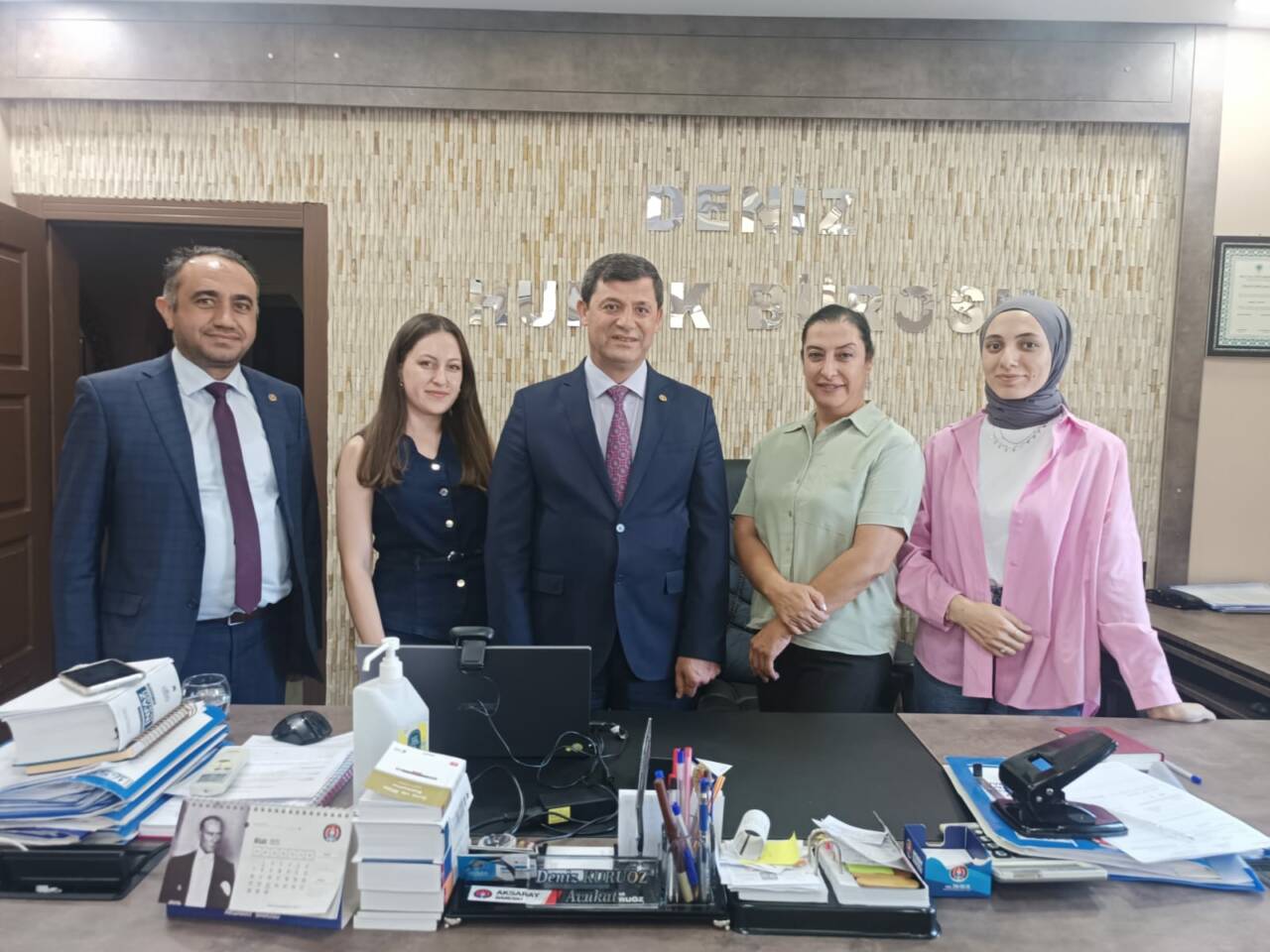 Aksaray Barosu, üyeleri arasındaki mesleki dayanışmayı güçlendirmek amacıyla ziyaretlerine devam