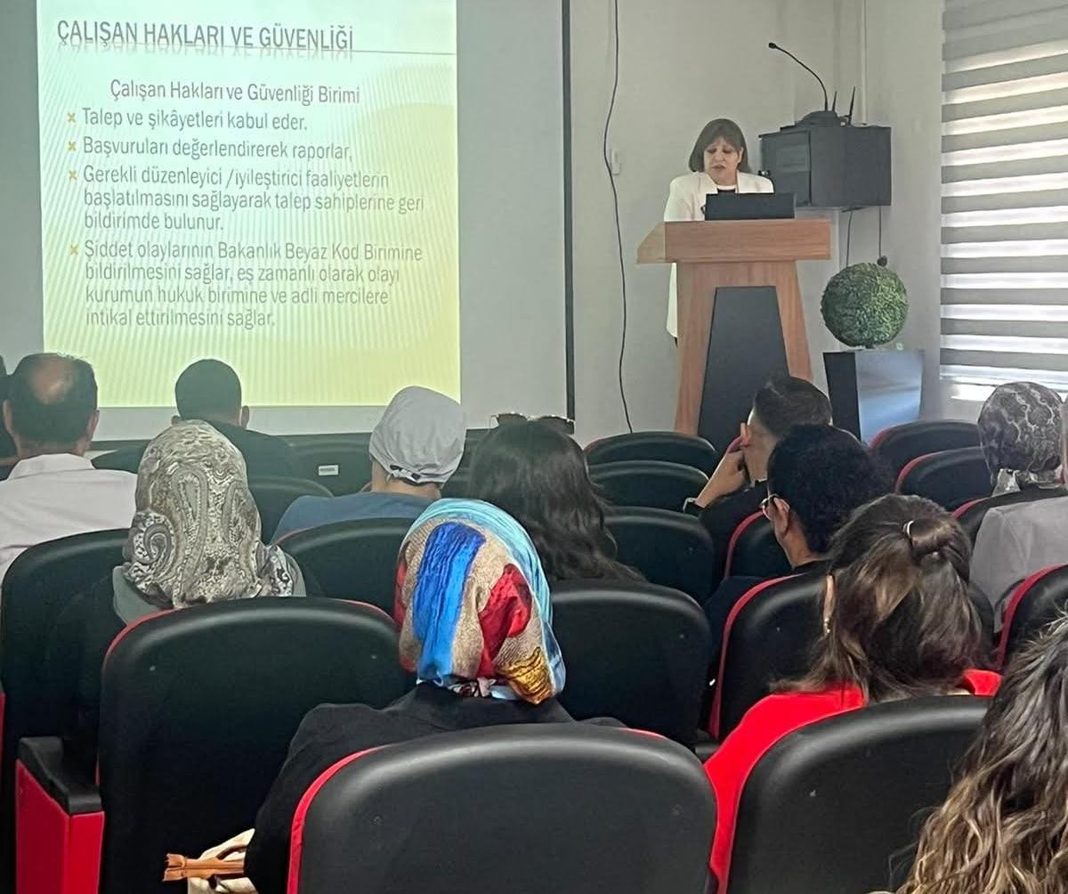 Aksaray Ağız ve Diş Sağlığı Merkezi'nde, çalışan hakları ve iletişim