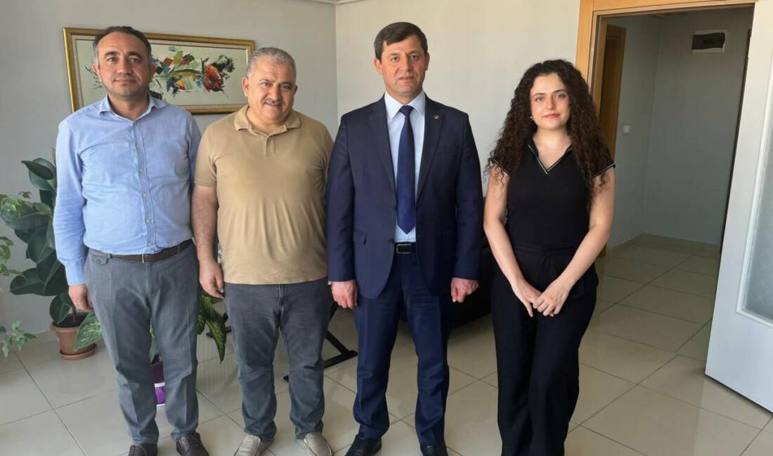 Aksaray Barosu, genç avukatlarla iletişimi güçlendirmek bakımından gerçekleştirdiği ziyaretler kapsamında