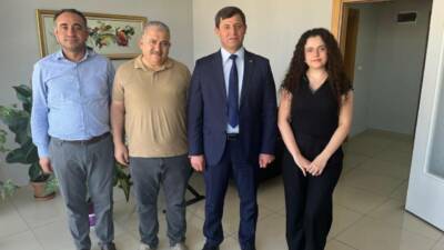 Aksaray Barosu, genç avukatlarla iletişimi güçlendirmek bakımından gerçekleştirdiği ziyaretler kapsamında
